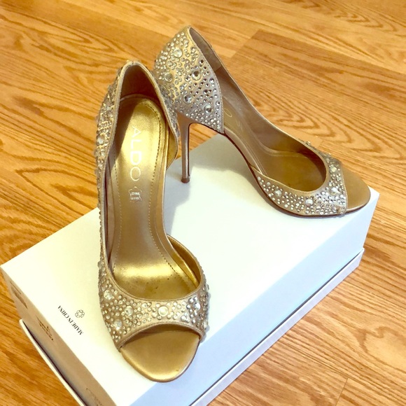 Dressy heels - Picture 2 of 7